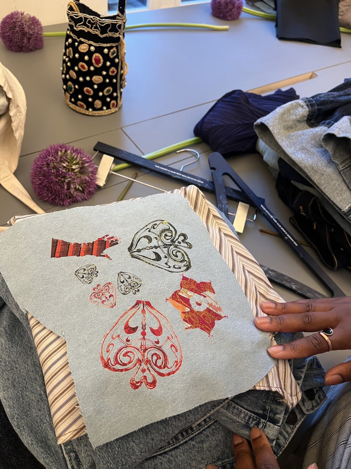 Levis henna piece