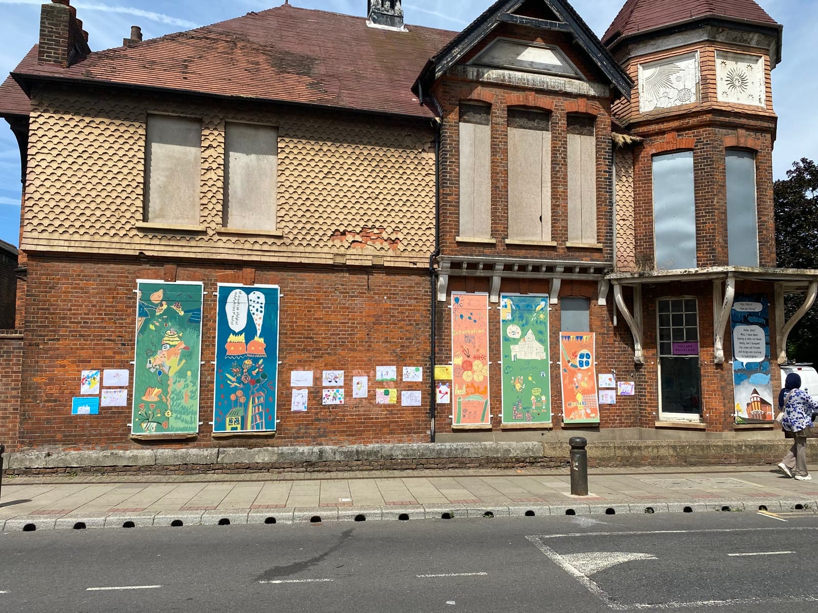 Reinstate workshop and community mural